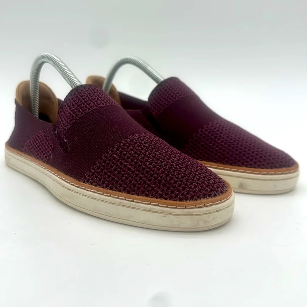 UGG SAMMY PORT STRETCH KNIT / LEATHER SLIP-ON SNEAKERS, WOMEN US 9.5
